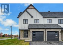 217 PEACOCK DRIVE, Russell, Ontario