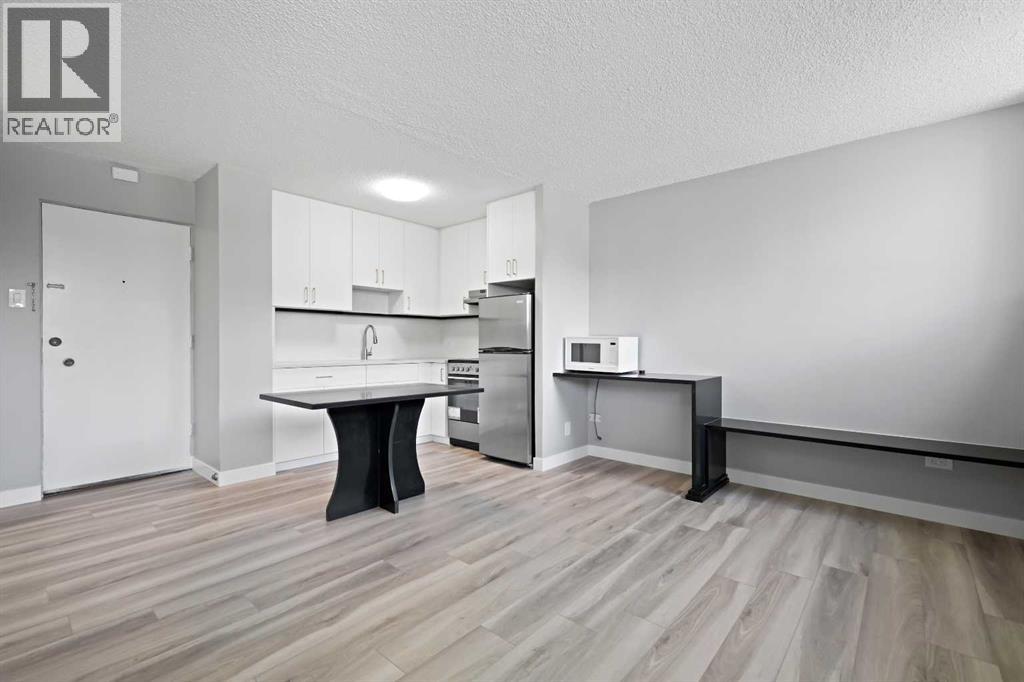 101, 316 1 Avenue Ne, Calgary, Alberta  T2E 0B2 - Photo 3 - A2232069