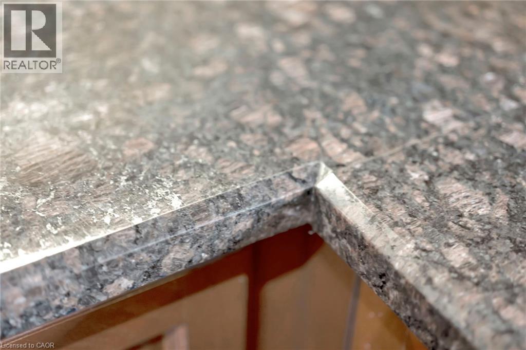 4000 Creekside Drive Unit# 203, Dundas, Ontario  L9H 7S9 - Photo 13 - 40691683