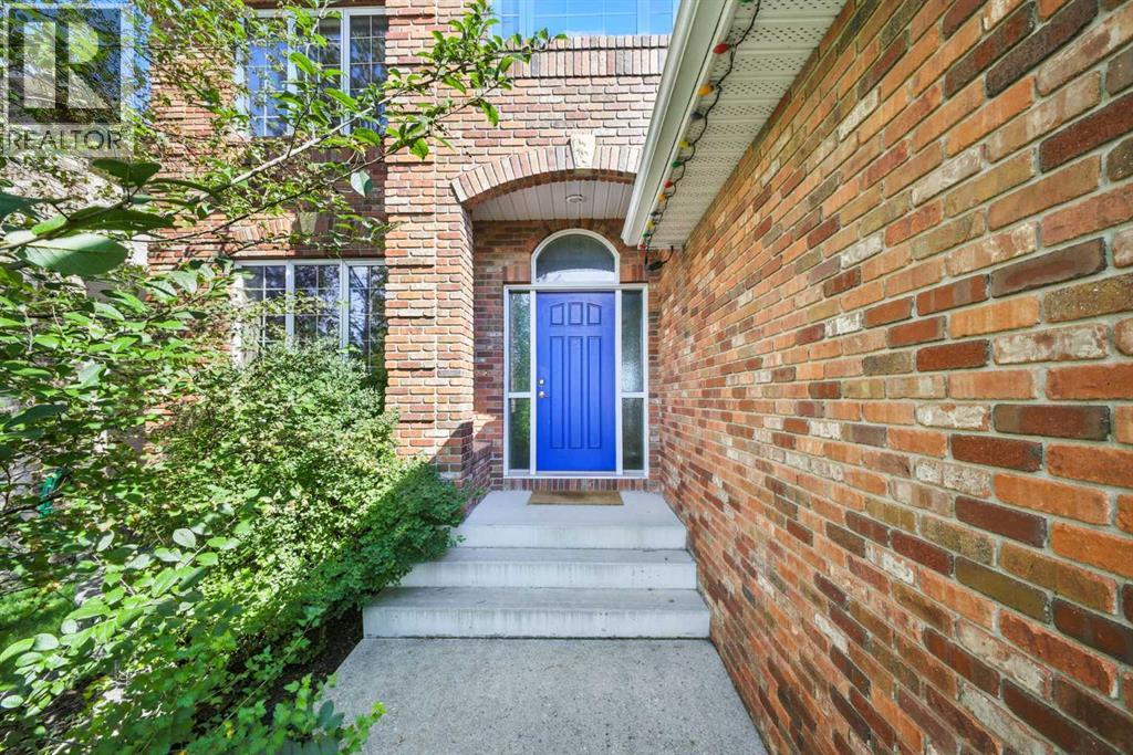 10449 Hamptons Boulevard Nw, Calgary, Alberta  T3A 6A3 - Photo 2 - A2254902