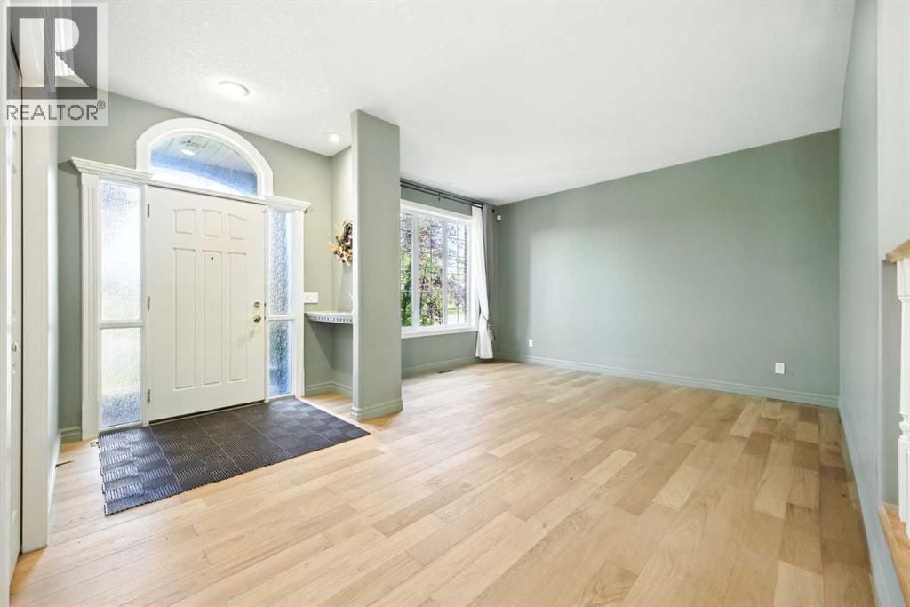 10449 Hamptons Boulevard Nw, Calgary, Alberta  T3A 6A3 - Photo 3 - A2254902