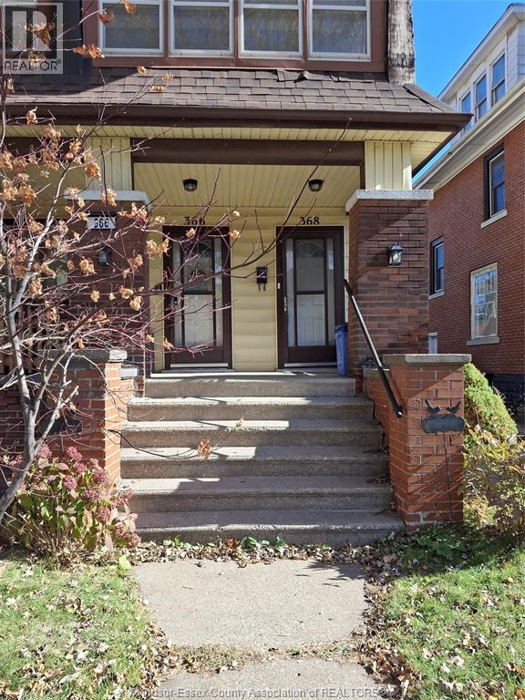 368 Hall, Windsor, Ontario  N9A 2L6 - Photo 2 - 25027398