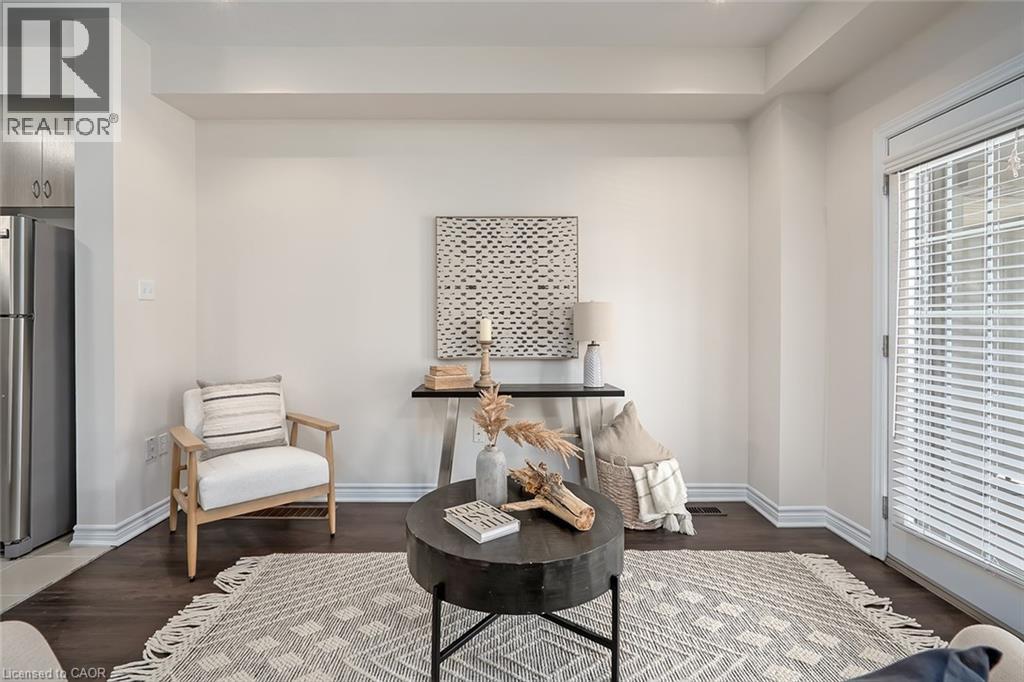 8 Hiscott Drive, Waterdown, Ontario  L8B 0A2 - Photo 7 - 40778372