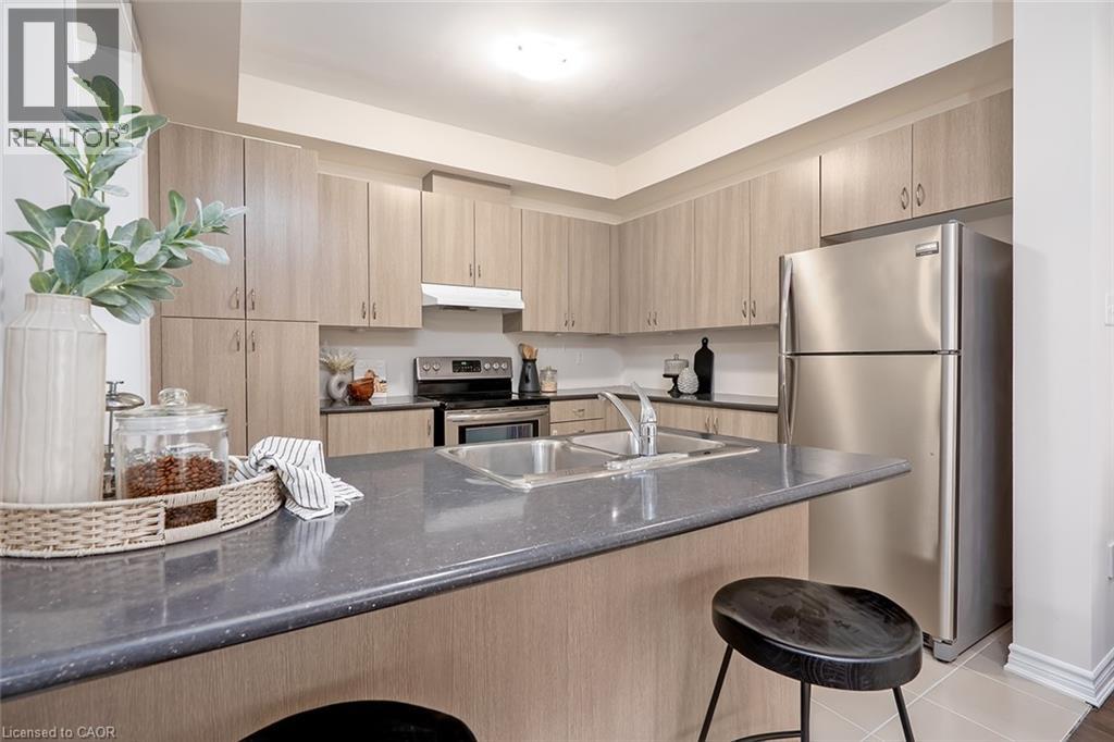 8 Hiscott Drive, Waterdown, Ontario  L8B 0A2 - Photo 9 - 40778372