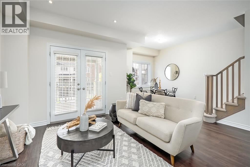 8 Hiscott Drive, Waterdown, Ontario  L8B 0A2 - Photo 5 - 40778372