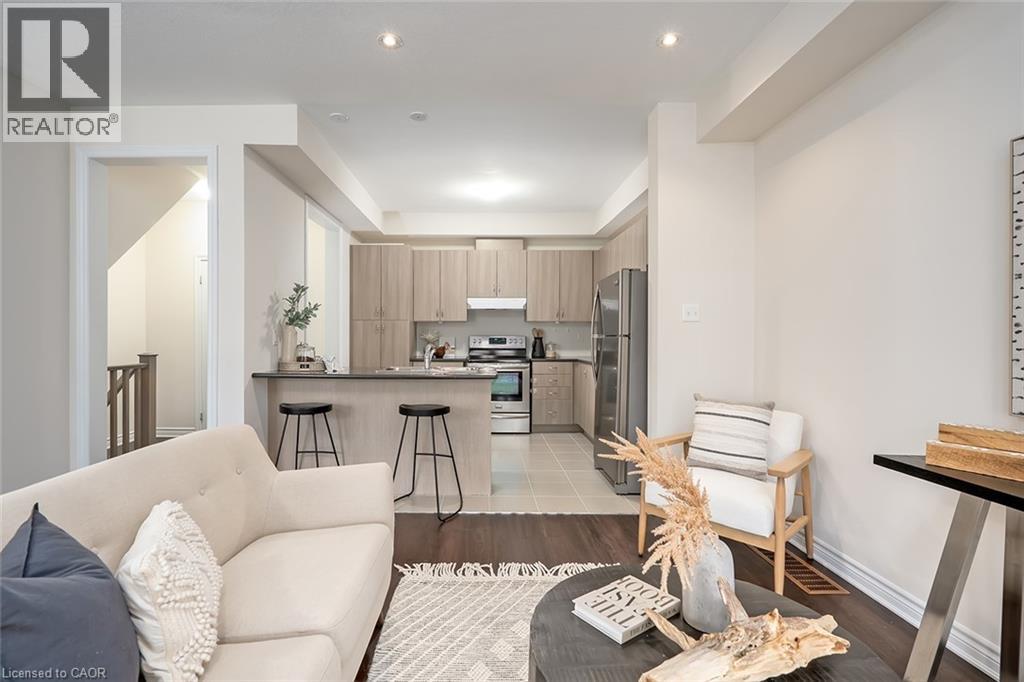 8 Hiscott Drive, Waterdown, Ontario  L8B 0A2 - Photo 8 - 40778372