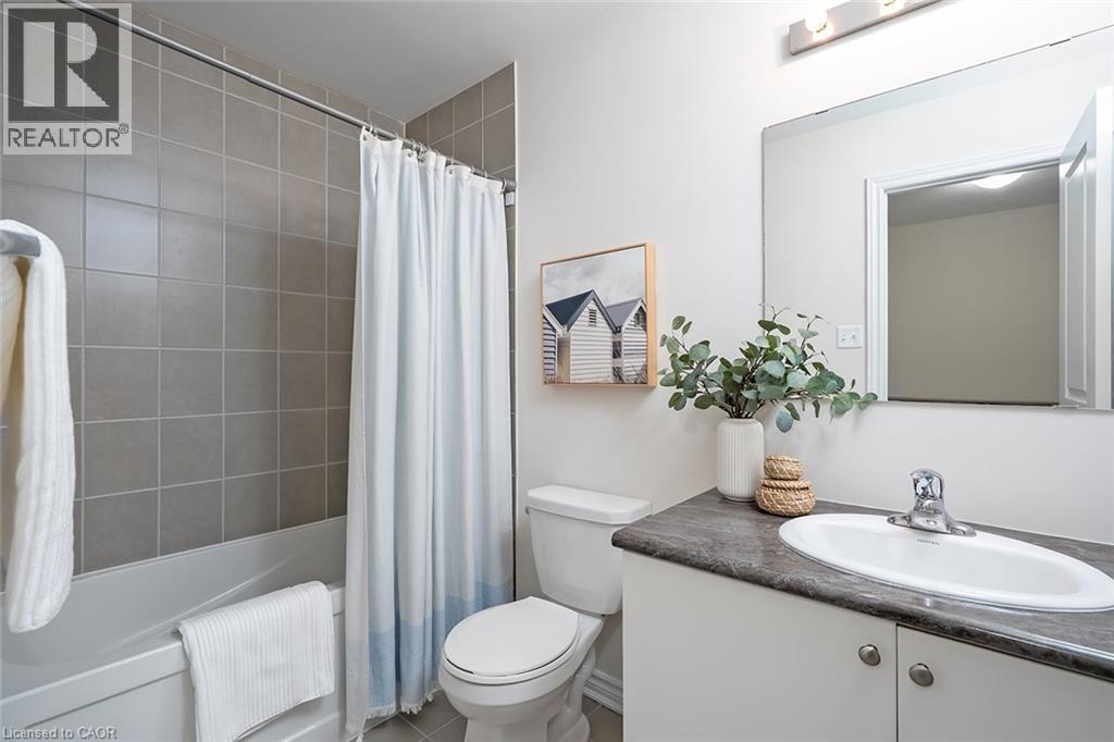 8 Hiscott Drive, Waterdown, Ontario  L8B 0A2 - Photo 34 - 40778372