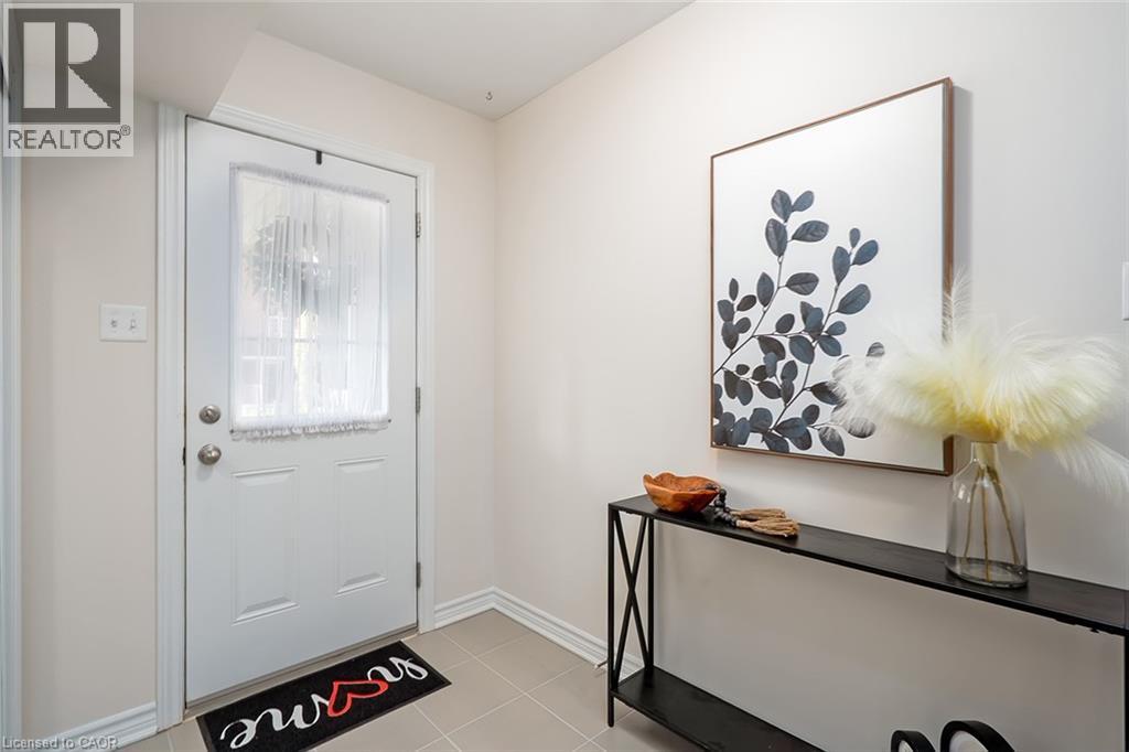 8 Hiscott Drive, Waterdown, Ontario  L8B 0A2 - Photo 21 - 40778372