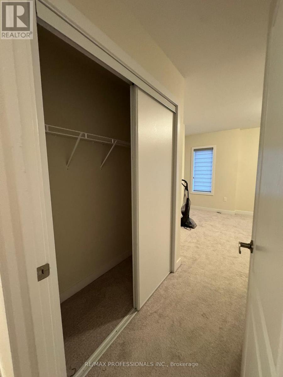 16 Stern Drive, Welland, Ontario  L3B 0M3 - Photo 11 - X12486152