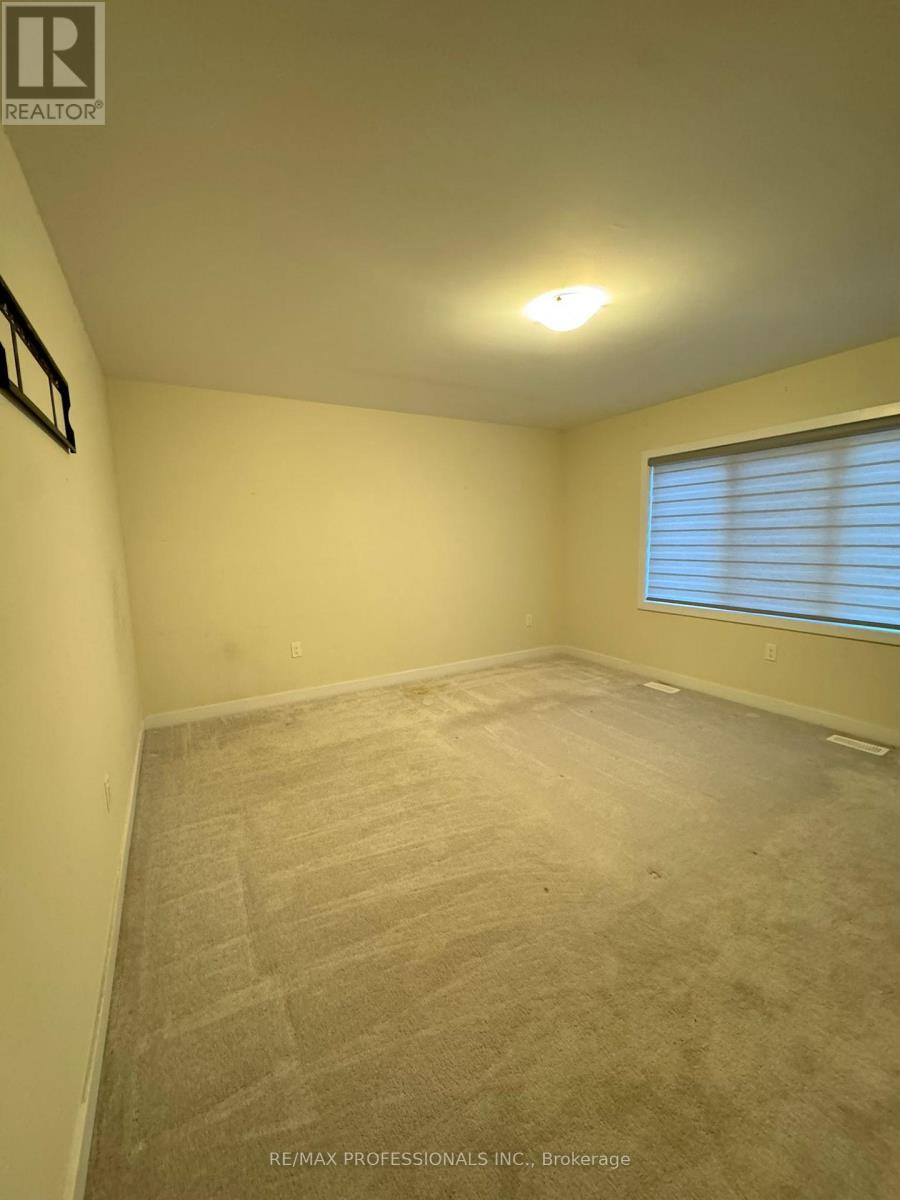 16 Stern Drive, Welland, Ontario  L3B 0M3 - Photo 13 - X12486152