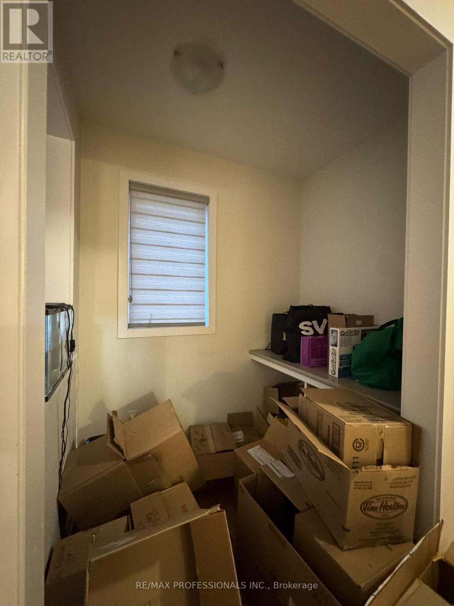 16 Stern Drive, Welland, Ontario  L3B 0M3 - Photo 16 - X12486152