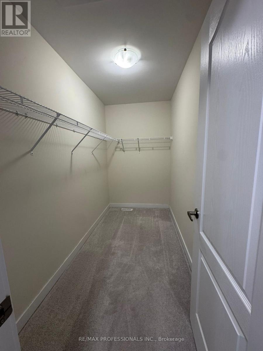 16 Stern Drive, Welland, Ontario  L3B 0M3 - Photo 29 - X12486152