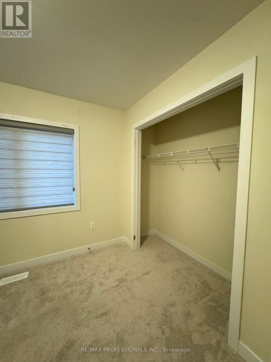 16 Stern Drive, Welland, Ontario  L3B 0M3 - Photo 8 - X12486152