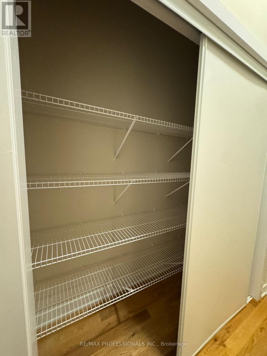 16 Stern Drive, Welland, Ontario  L3B 0M3 - Photo 9 - X12486152