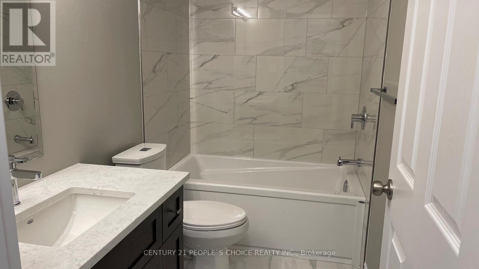 26 Oat Lane, Kitchener, Ontario  N2R 0T1 - Photo 6 - X12486153