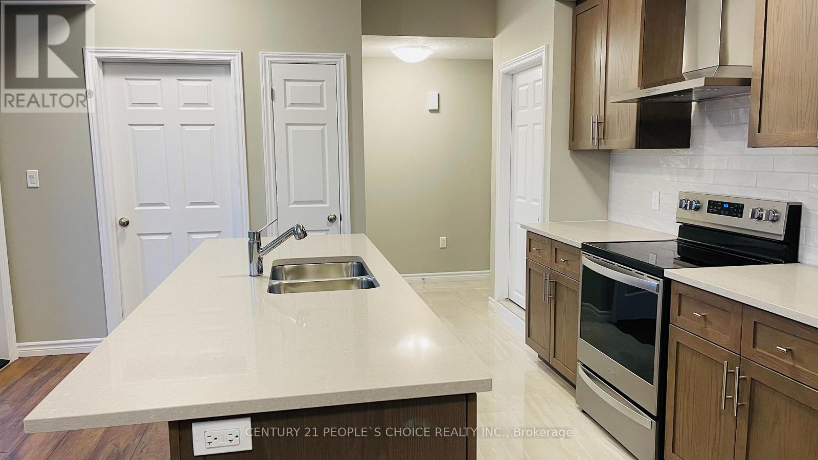 26 Oat Lane, Kitchener, Ontario  N2R 0T1 - Photo 8 - X12486153