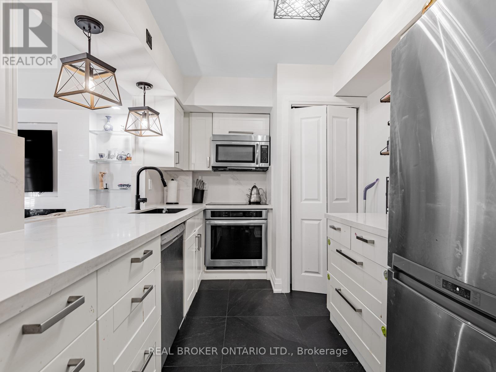 822 - 5 Everson Drive, Toronto, Ontario  M2N 7C3 - Photo 8 - C12486186