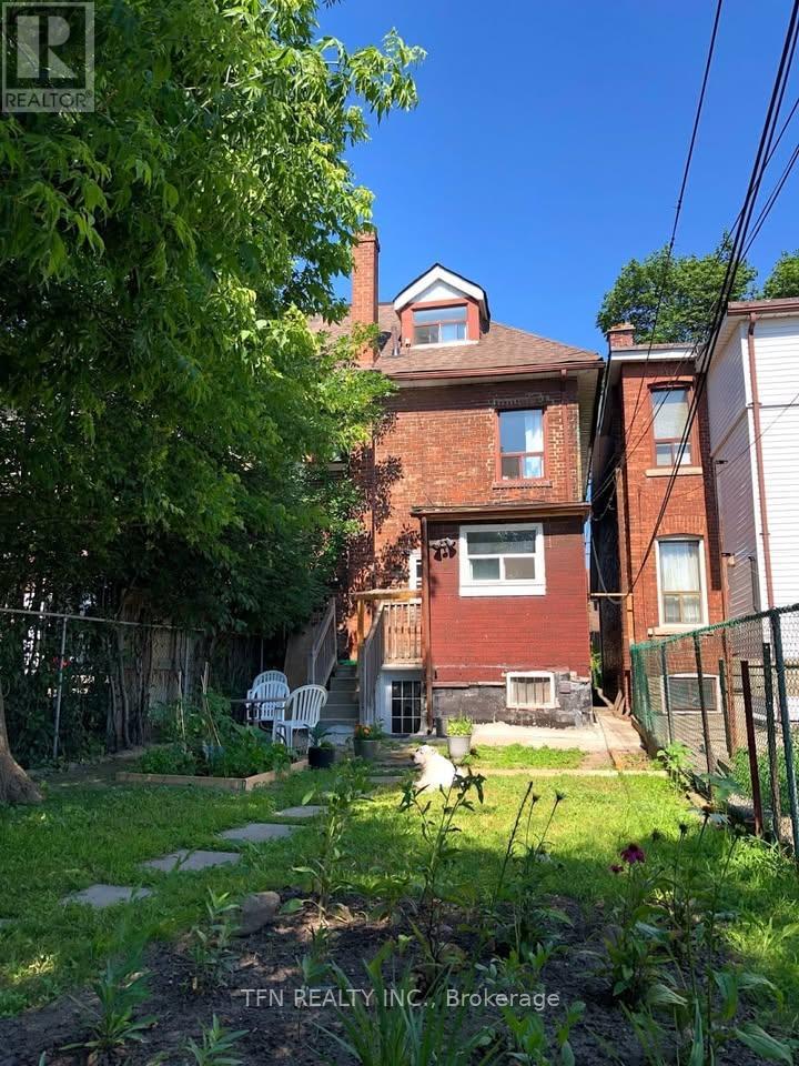 1 - 222 Oakwood Avenue, Toronto, Ontario  M6E 2V4 - Photo 12 - C12486190