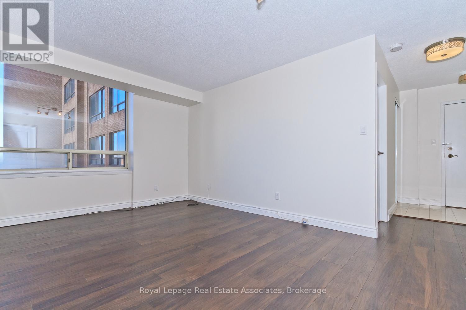 1923 - 633 Bay Street, Toronto, Ontario  M5G 2G4 - Photo 13 - C12486195