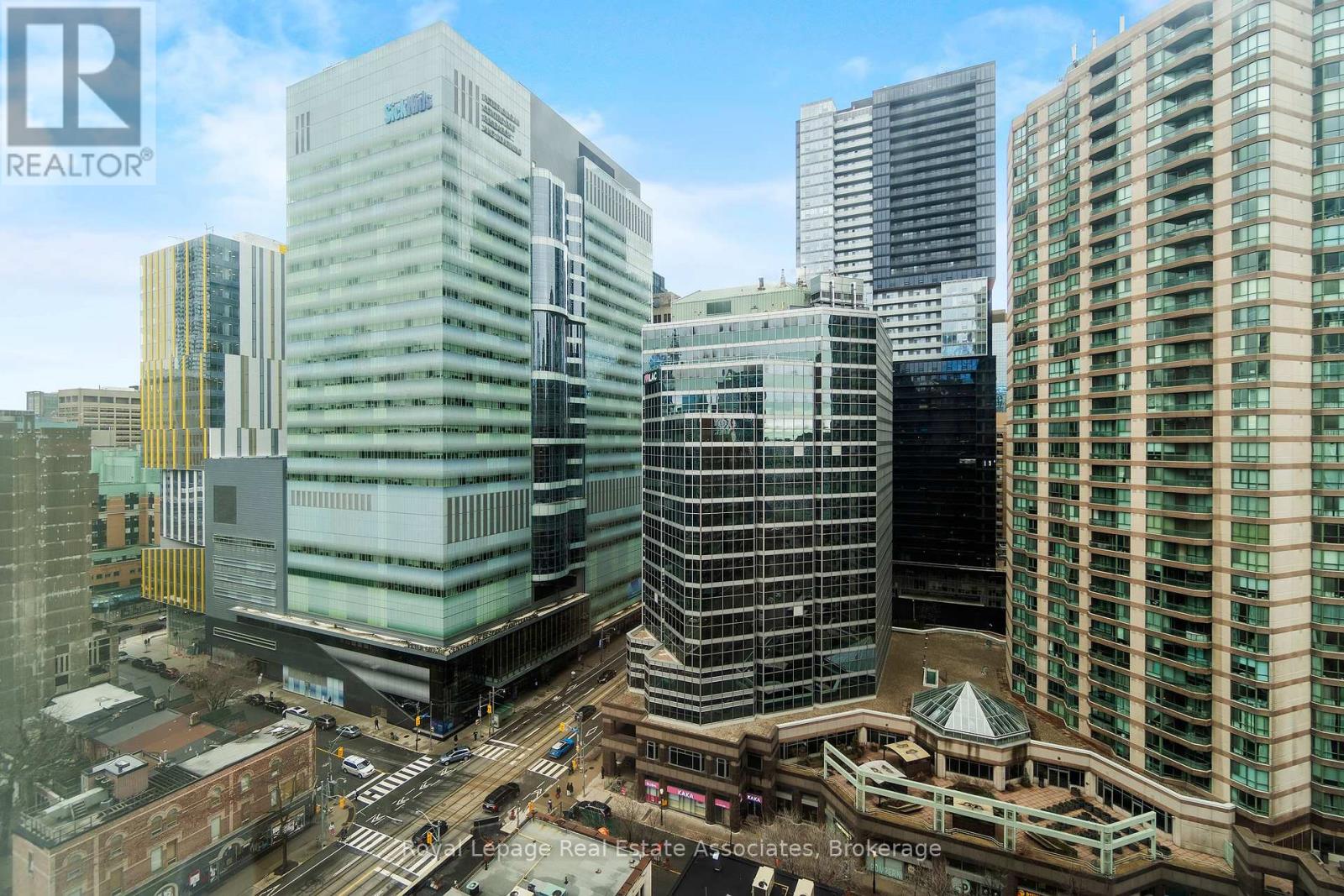 1923 - 633 Bay Street, Toronto, Ontario  M5G 2G4 - Photo 23 - C12486195