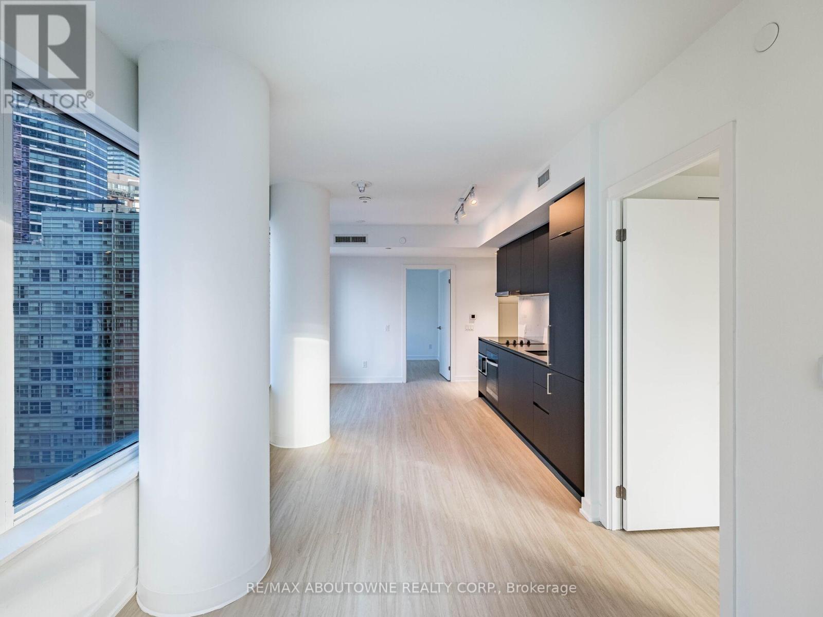 1116 - 8 Wellesley Street, Toronto, Ontario  M4Y 0J5 - Photo 19 - C12486232