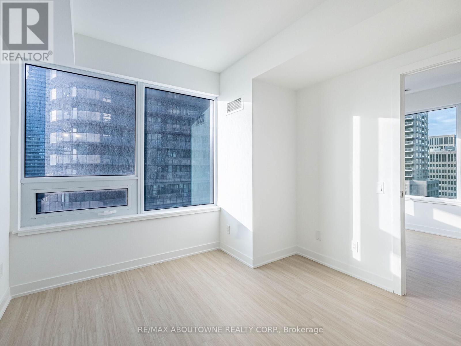 1116 - 8 Wellesley Street, Toronto, Ontario  M4Y 0J5 - Photo 24 - C12486232