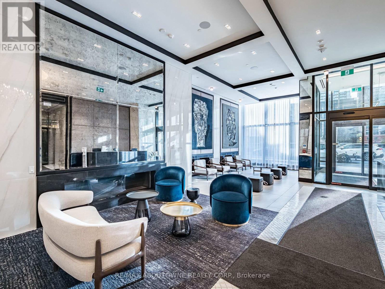 1116 - 8 Wellesley Street, Toronto, Ontario  M4Y 0J5 - Photo 5 - C12486232
