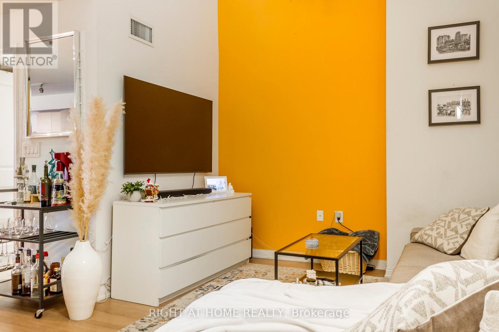 214 - 125 Western Battery Road W, Toronto, Ontario  M6K 3R8 - Photo 5 - C12486274