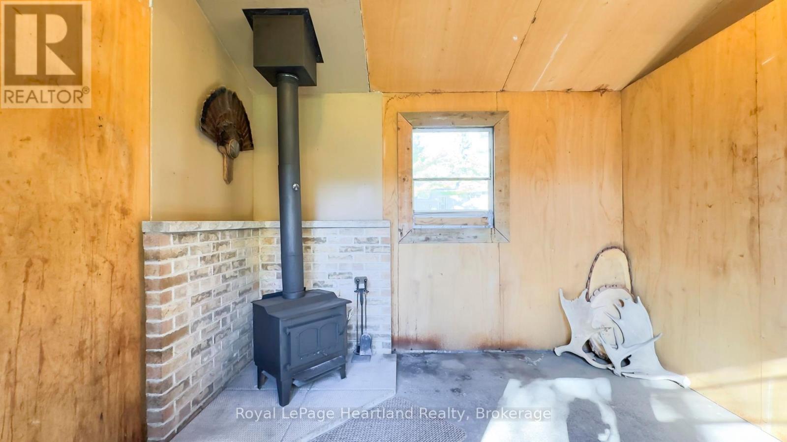 37881 Crystal Springs Road, Bluewater, Ontario  N0M 2R0 - Photo 37 - X12485681