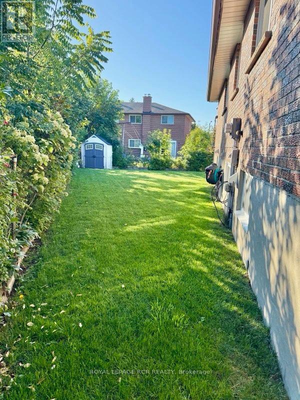 19 Navaho Drive, Toronto, Ontario  M2H 2X2 - Photo 42 - C12485168