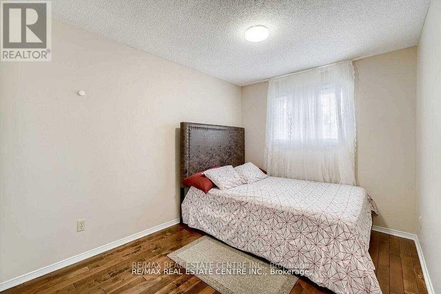 18 Galbraith Court, Clarington, Ontario  L1C 4P5 - Photo 11 - E12486200