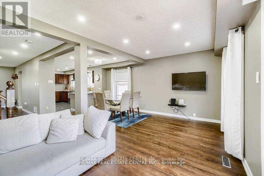 18 Galbraith Court, Clarington, Ontario  L1C 4P5 - Photo 12 - E12486200