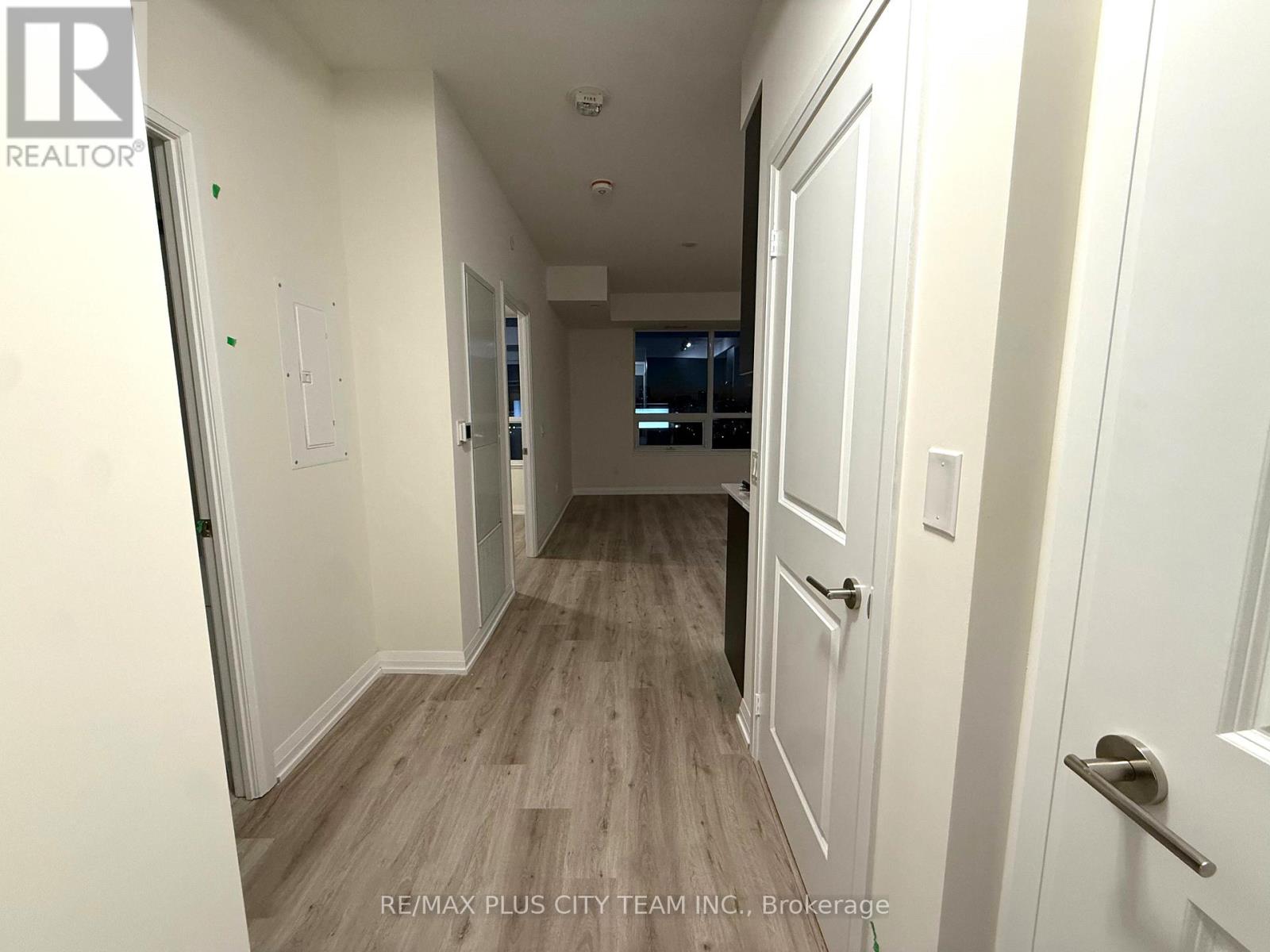 2201 - 3260 Sheppard Avenue E, Toronto, Ontario  M1T 3K3 - Photo 2 - E12486240