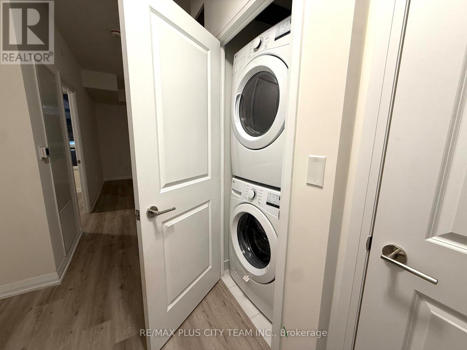 2201 - 3260 Sheppard Avenue E, Toronto, Ontario  M1T 3K3 - Photo 9 - E12486240