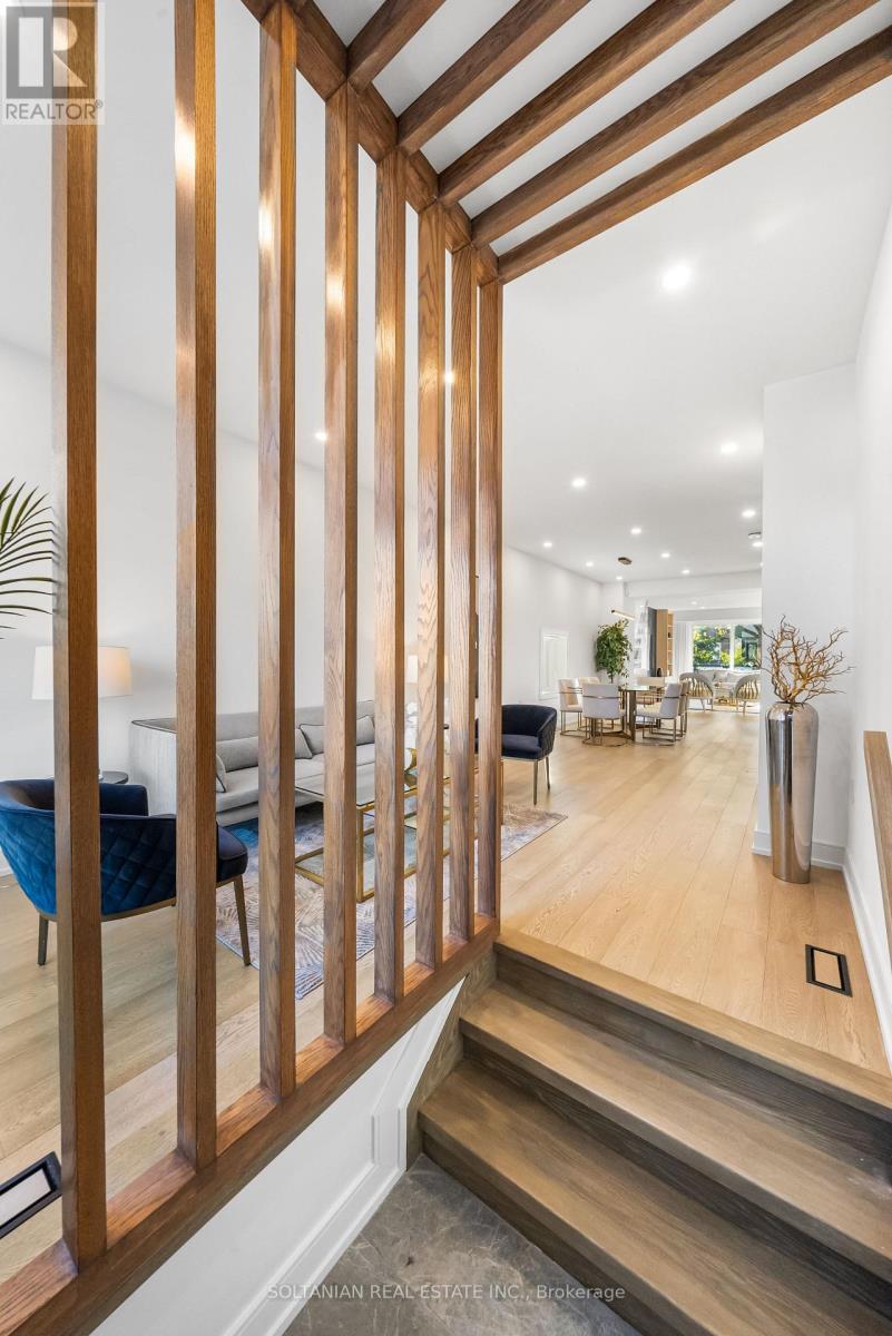 62 Inwood Avenue, Toronto (Danforth Village-East York), Ontario  M4J 3Y5 - Photo 4 - E12486262