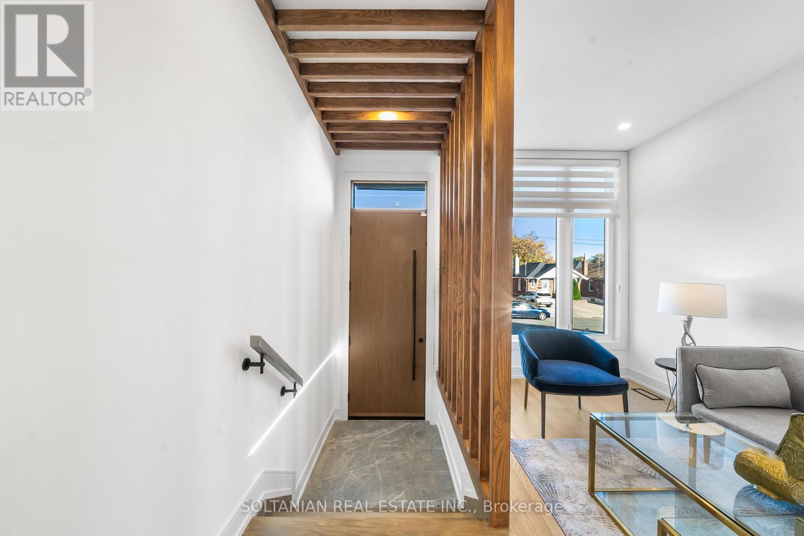 62 Inwood Avenue, Toronto (Danforth Village-East York), Ontario  M4J 3Y5 - Photo 5 - E12486262