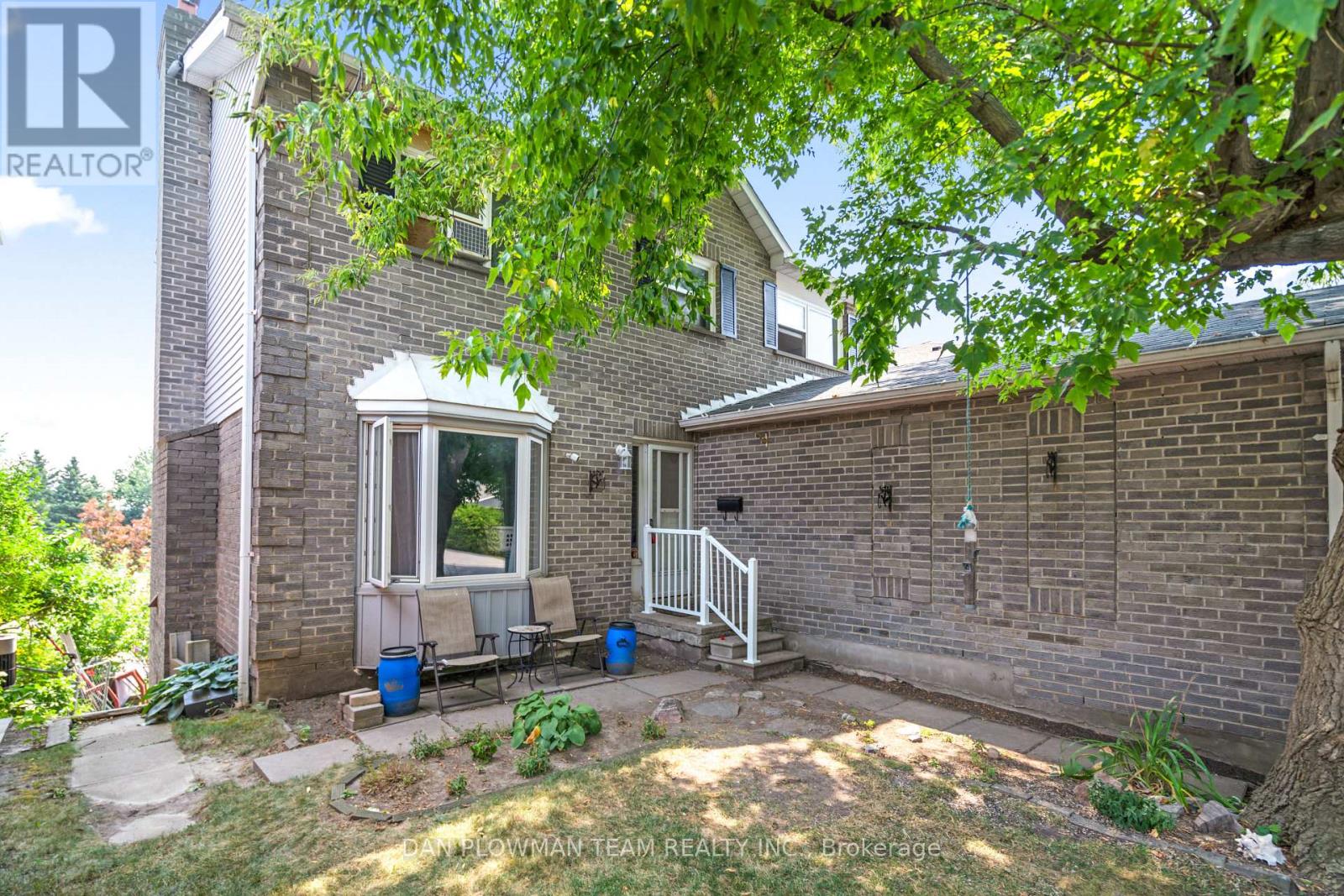 84 Long Drive, Whitby, Ontario  L1N 8E7 - Photo 3 - E12486269