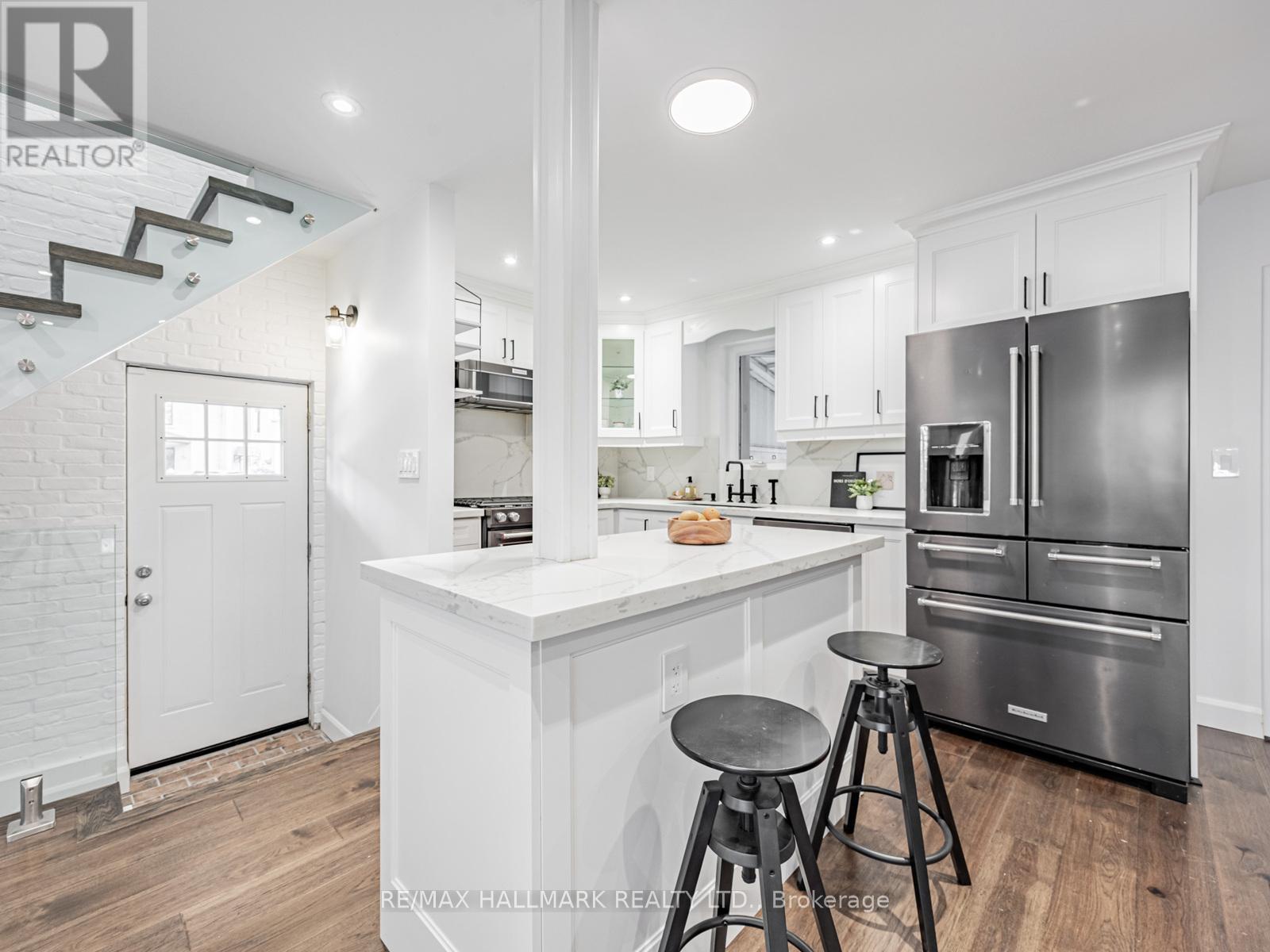 12 Leagrove Crescent, Toronto, Ontario  M1L 3S6 - Photo 10 - E12486273