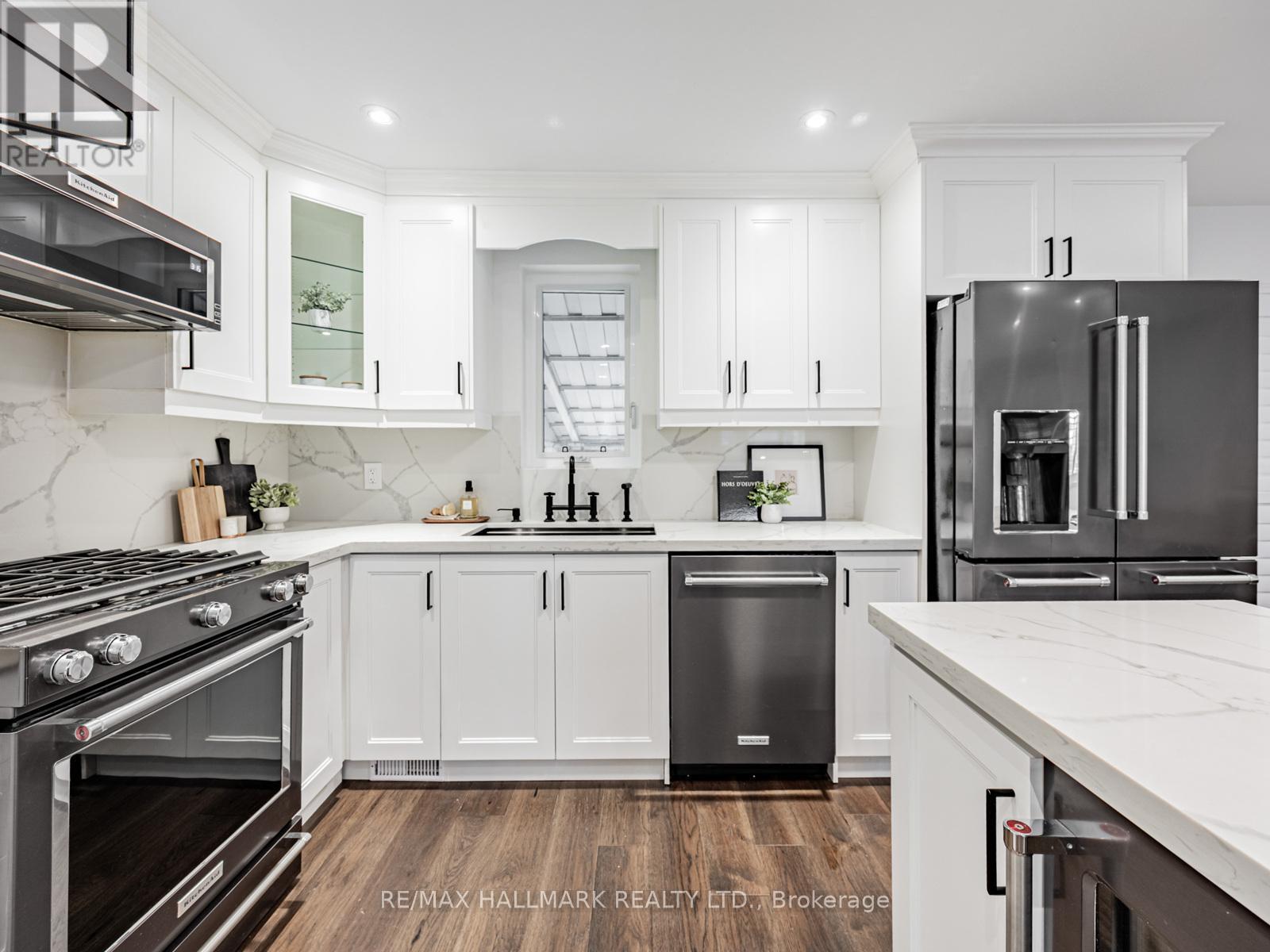 12 Leagrove Crescent, Toronto, Ontario  M1L 3S6 - Photo 13 - E12486273