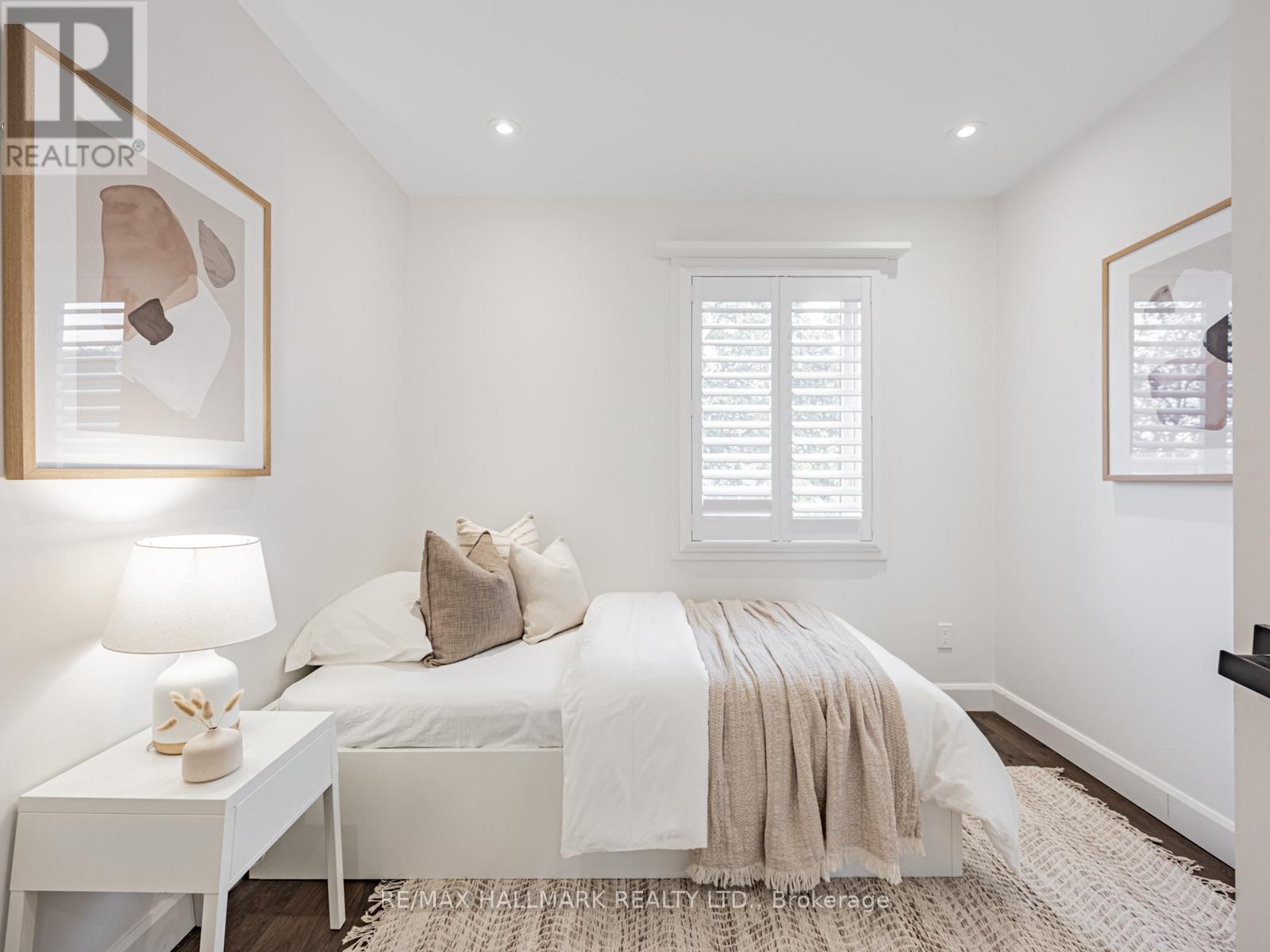 12 Leagrove Crescent, Toronto, Ontario  M1L 3S6 - Photo 21 - E12486273