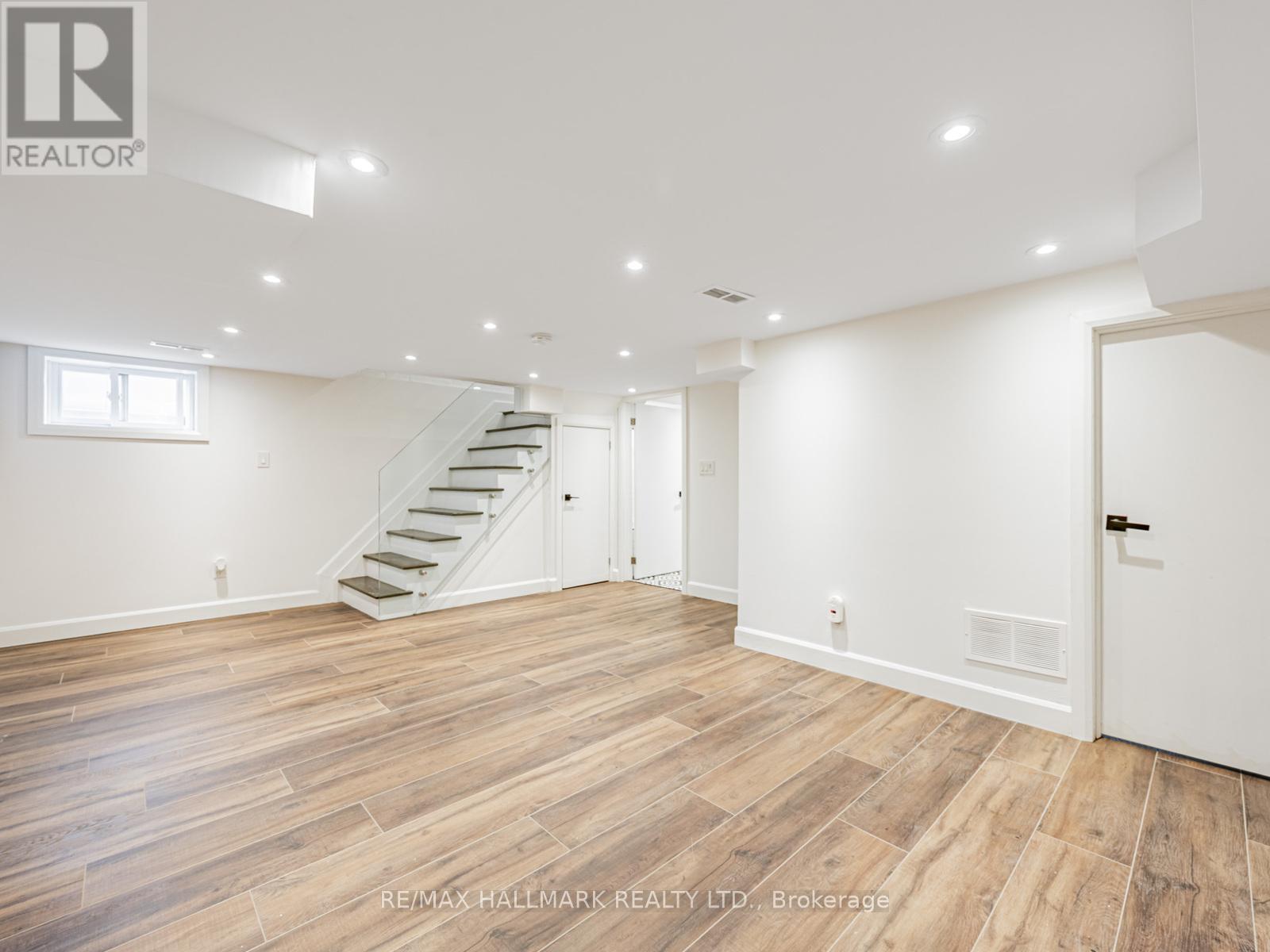 12 Leagrove Crescent, Toronto, Ontario  M1L 3S6 - Photo 25 - E12486273