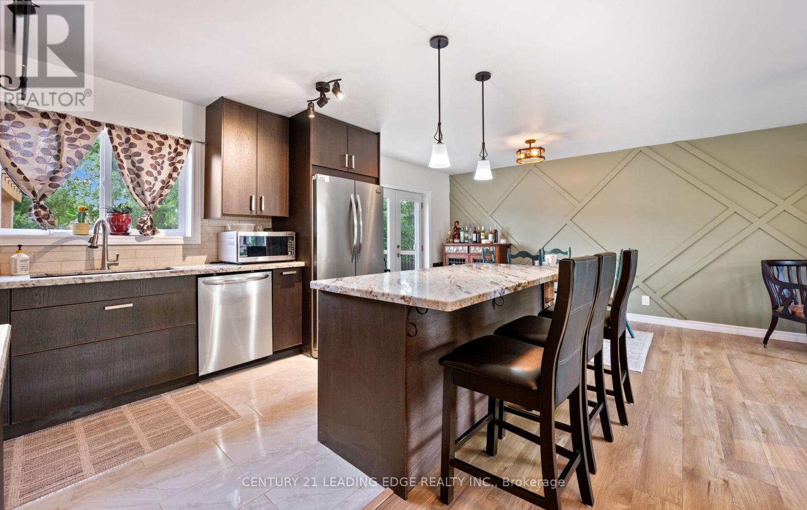 46 William Street, New Tecumseth, Ontario  L9R 1M7 - Photo 15 - N12486202