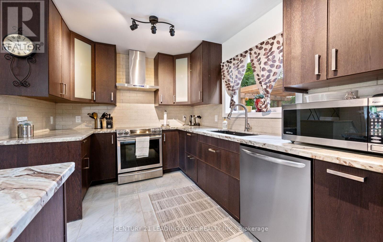 46 William Street, New Tecumseth, Ontario  L9R 1M7 - Photo 16 - N12486202