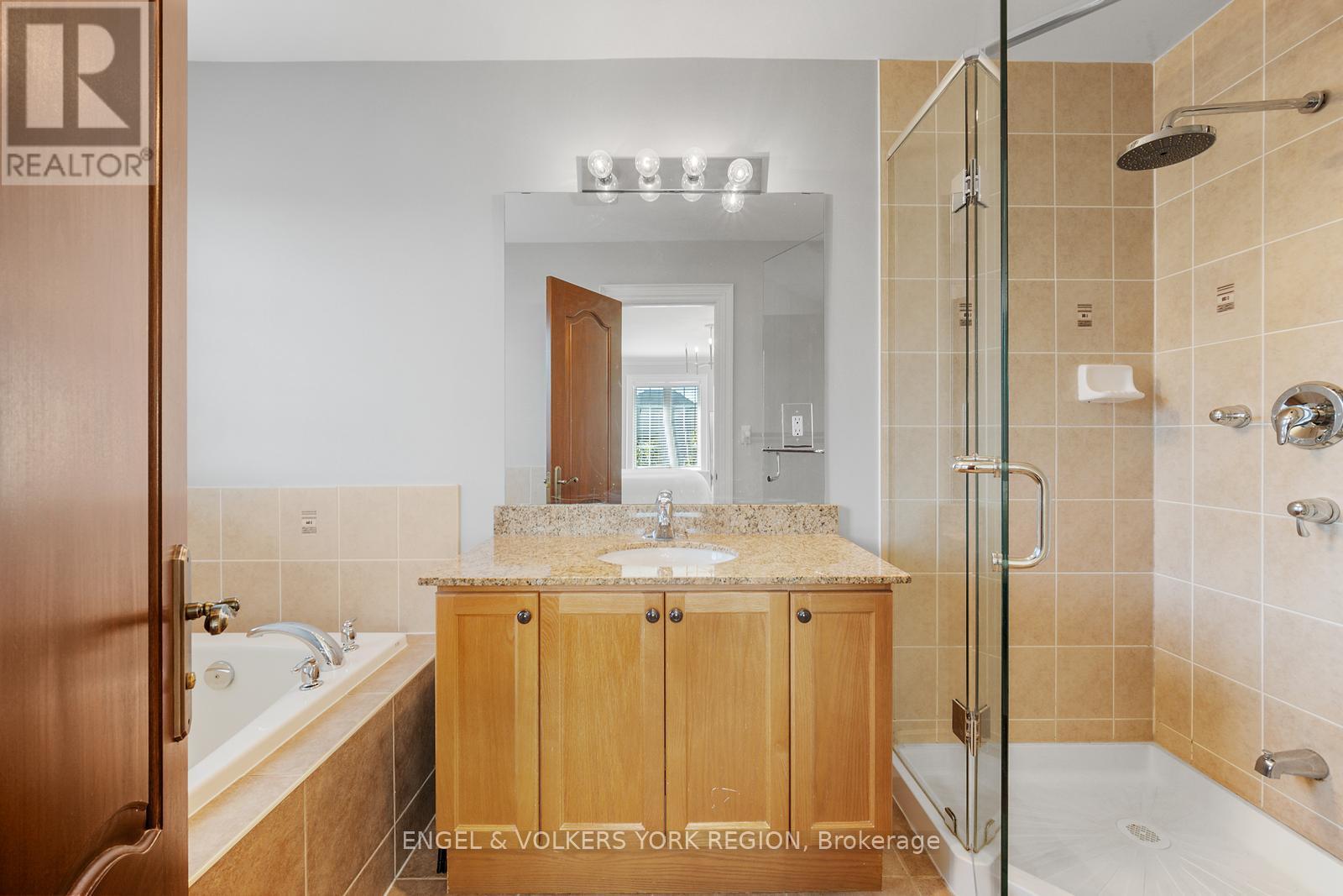 2 Fiorentina Avenue, Vaughan, Ontario  L4H 0P2 - Photo 27 - N12486230