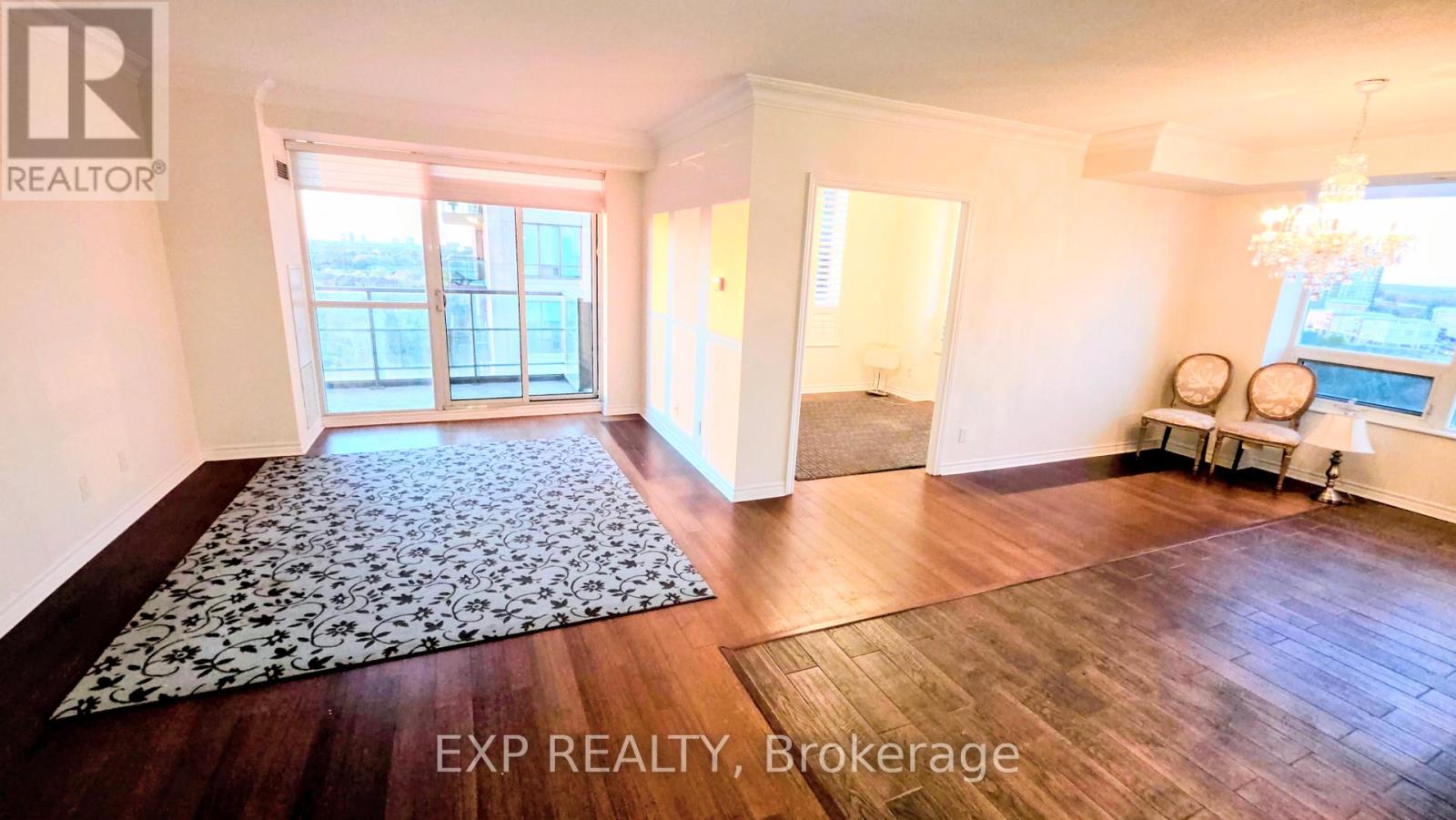 1110 - 88 Promenade Circle, Vaughan, Ontario  L4J 9A4 - Photo 9 - N12486238