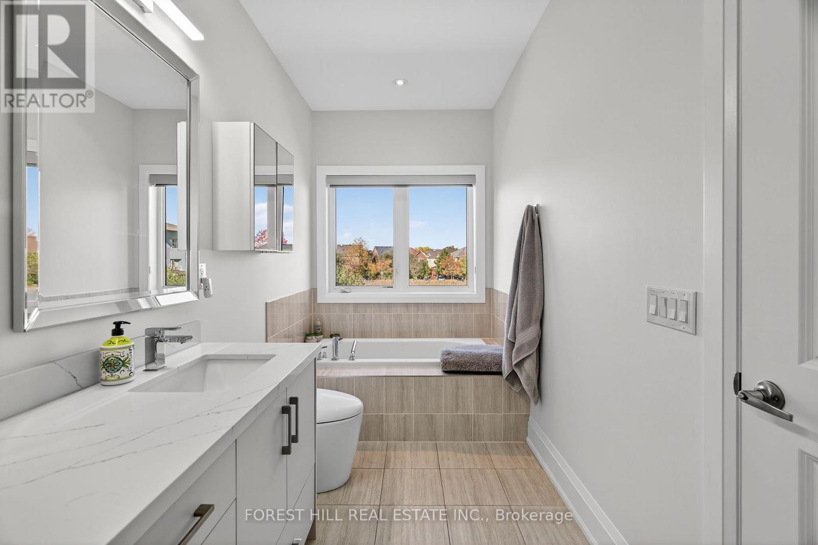 107 Hesperus Road, Vaughan, Ontario  L4J 0G9 - Photo 33 - N12486257