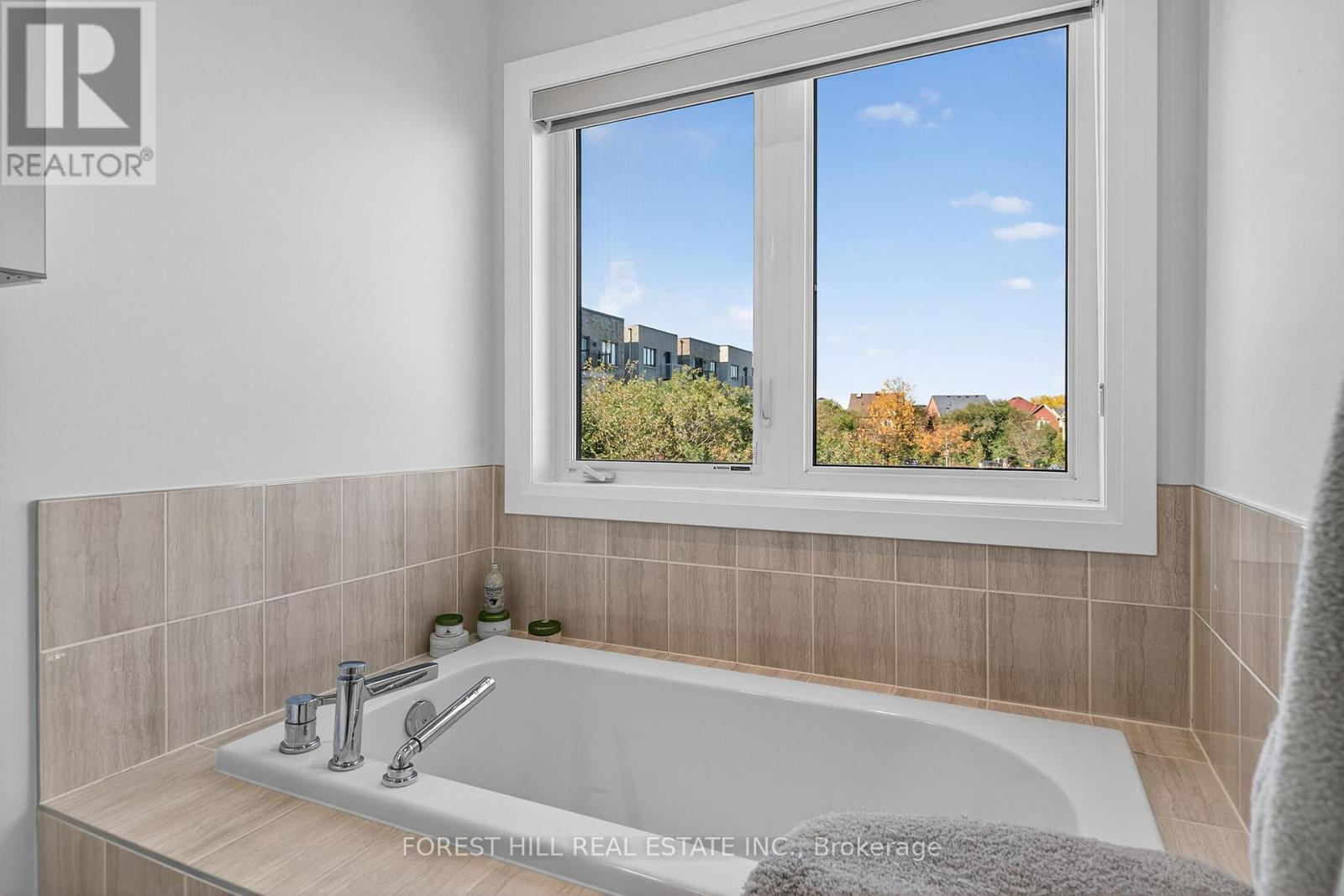 107 Hesperus Road, Vaughan, Ontario  L4J 0G9 - Photo 34 - N12486257