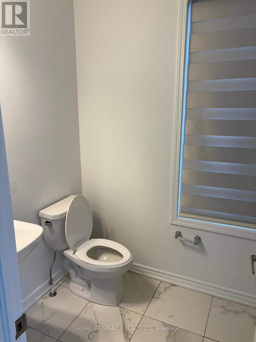 50 Keppel Circle, Brampton, Ontario  L7A 5L1 - Photo 11 - W12484647