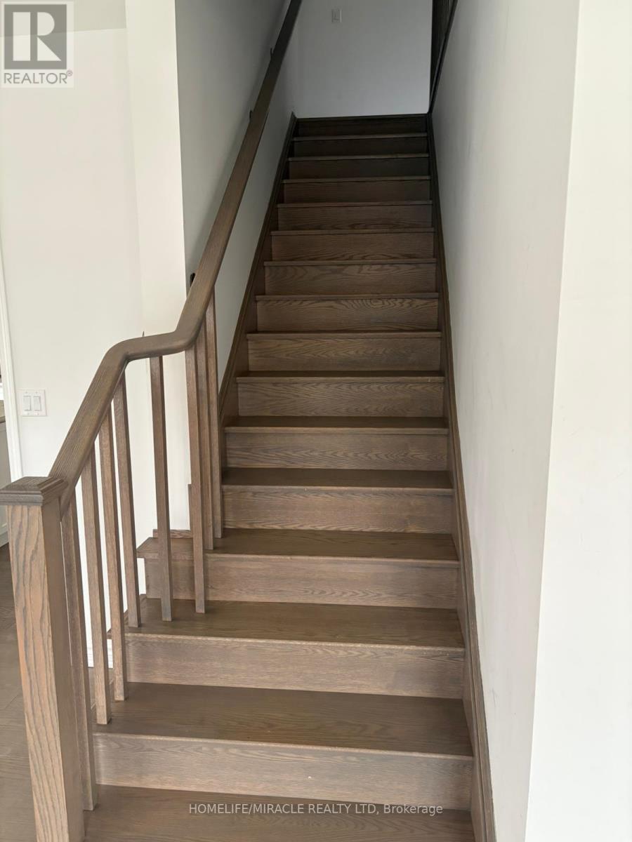 50 Keppel Circle, Brampton, Ontario  L7A 5L1 - Photo 12 - W12484647