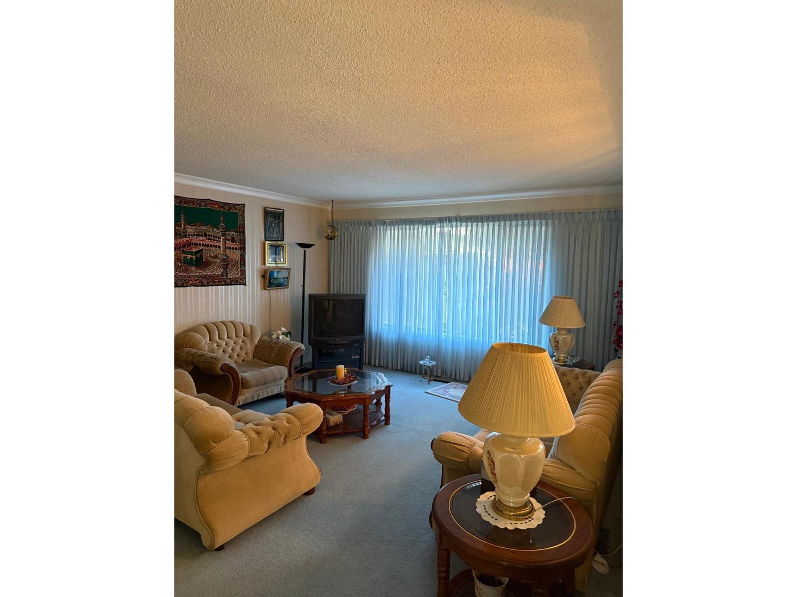 6738 128b Street, Surrey, British Columbia  V3W 7C4 - Photo 14 - R3049964